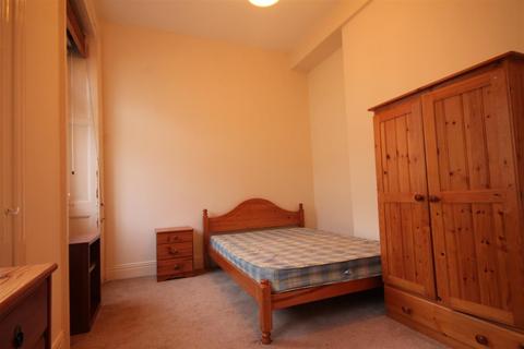 2 bedroom apartment to rent, Clayton Street, City Centre