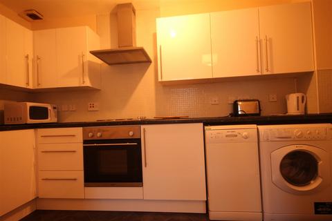 2 bedroom apartment to rent, Clayton Street, City Centre