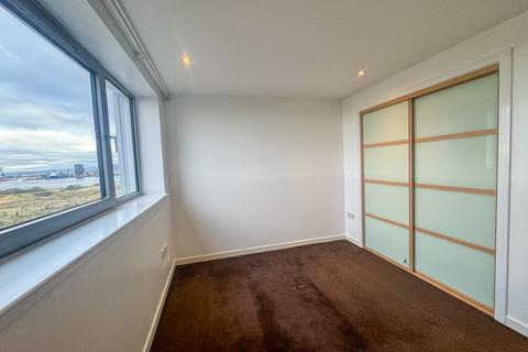 2 bedroom flat to rent, Western Harbour View, Newhaven, Edinburgh, EH6