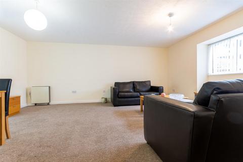 2 bedroom apartment to rent, Brady and Martin Court, City Centre