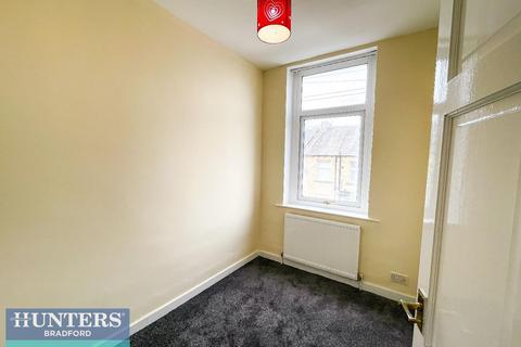 2 bedroom terraced house to rent, Daisy Street, Great Horton, Bradford, West Yorkshire, BD7 3PL