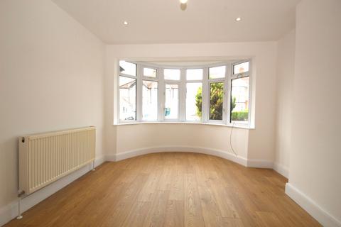 1 bedroom flat to rent, Weald Lane, Harrow, Middlesex HA3