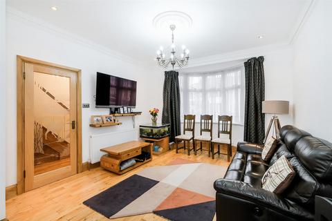 47 Devonshire Road, Ilford, IG2 7EW