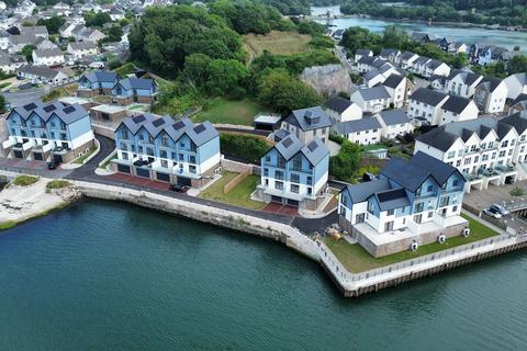 4 bedroom terraced house for sale, Baylys Road, Plymouth PL9