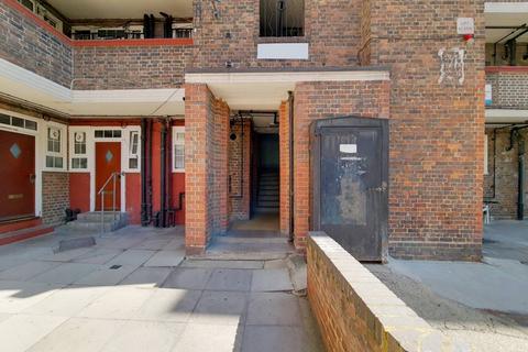 Falmouth Road, Elephant and Castle, London, SE1