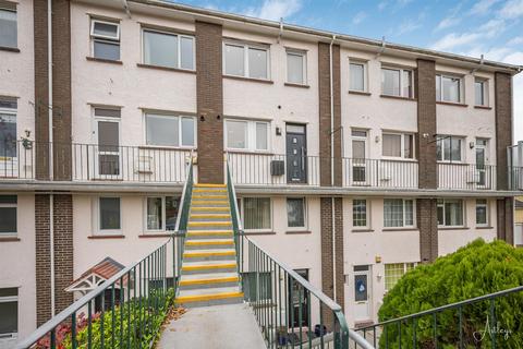 2 bedroom maisonette for sale, Huntington Close, West Cross, Swansea