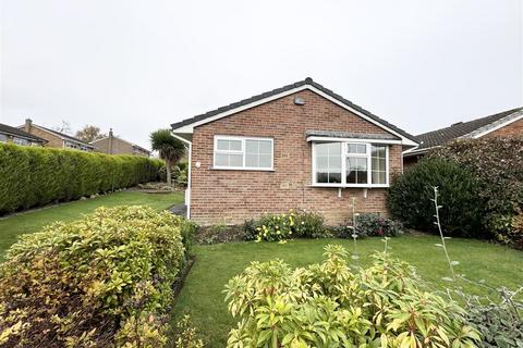 2 bedroom detached bungalow for sale, Grampian Close, Shelley, Huddersfield HD8 8NH