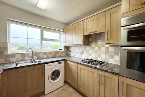 2 bedroom detached bungalow for sale, Grampian Close, Shelley, Huddersfield HD8 8NH