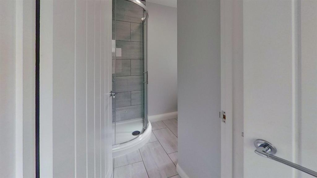 16a-Baileys-Road-Bathroom.jpg