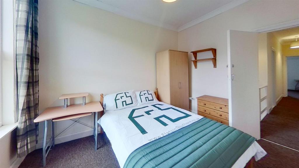 16a-Baileys-Road-Bedroom(6).jpg