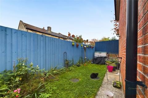 1d Adcroft Drive, Trowbridge, BA14 8PU