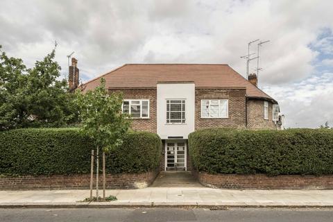 Pitshanger Lane, London W5
