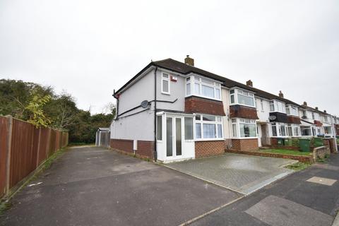 3 bedroom end of terrace house to rent, Geoffrey Crescent, Fareham PO16