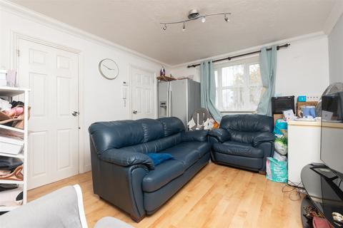 1 bedroom ground floor flat for sale, St. Edmund's Road, Dartford, Kent