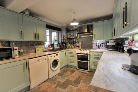 3 bedroom property for sale, Victoria Road West, New Romney TN28