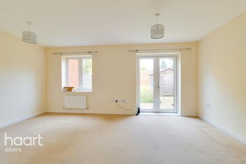 3 bedroom link detached house for sale, Wood View, Grays