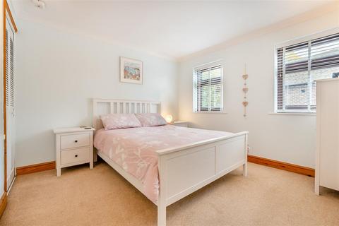 3 bedroom detached house for sale, Porchester Close, Maidstone