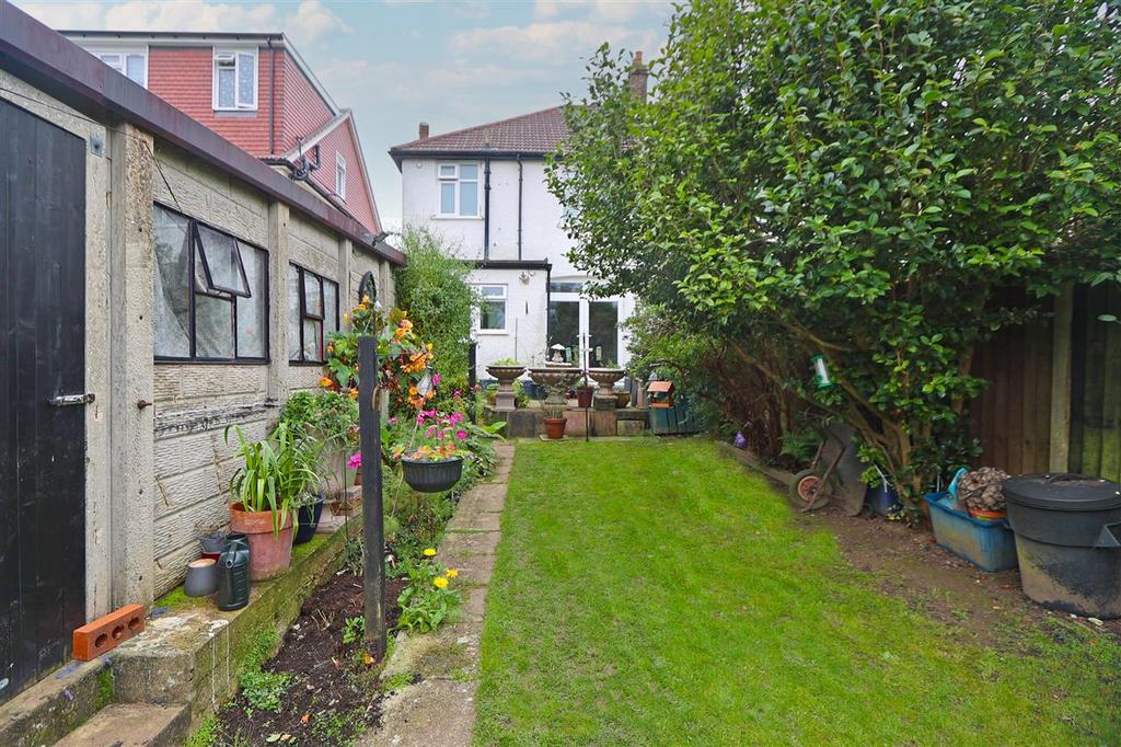 Garden / Garage