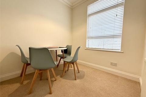 2 bedroom apartment to rent, South View Road, London, N8