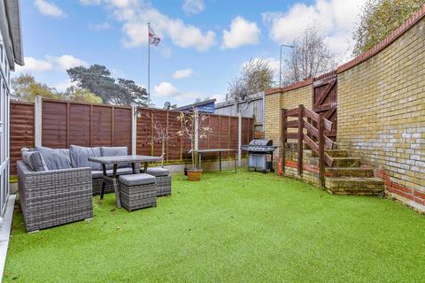 3 bedroom end of terrace house for sale, Marigold Way, Maidstone, Kent