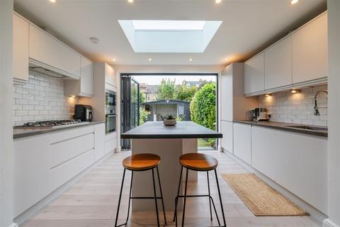 59 Carlton Park Avenue, London, SW20 8BJ