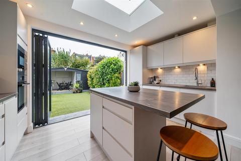 59 Carlton Park Avenue, London, SW20 8BJ