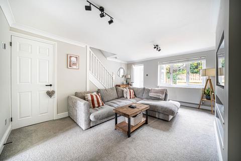 9 Arran Close, Oakley, Basingstoke, RG23 7LG