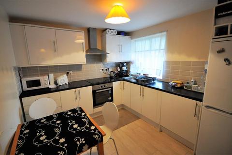 1 bedroom apartment to rent, Holm Oak Park, Hagden Lane, Watford WD18