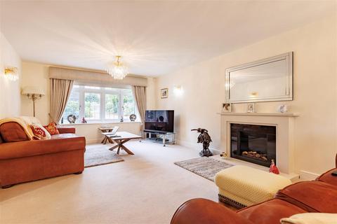 45 Church Hill, Epping, CM16 4RA