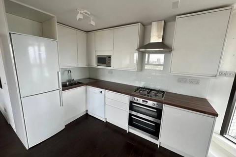 2 bedroom apartment to rent, Worlds End Estate, London SW10