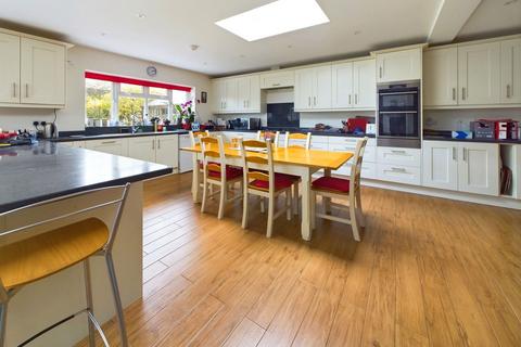 4 bedroom detached house for sale, Oldfield Crescent, Southwick