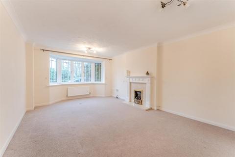 4 bedroom detached house for sale, Gillingham Road, Kettering NN15