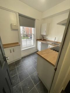 1 bedroom terraced house to rent, High Street, Shrewsbury SY4