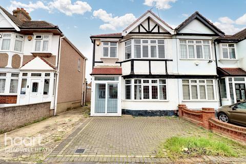 3 bedroom end of terrace house for sale, Joydon Drive, Romford