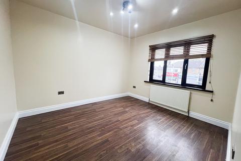 2 bedroom flat to rent, Ripple Road, London, IG11