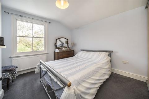 31 Gellatly Road, London, SE14 5TU