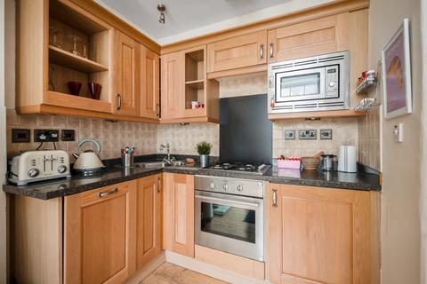 1 bedroom flat to rent, St Stephen Place, Stockbridge, Edinburgh, EH3