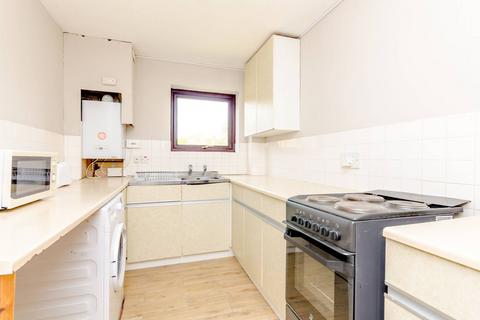 1 bedroom flat for sale, Mulberry Court, Merrow, Guildford, GU4