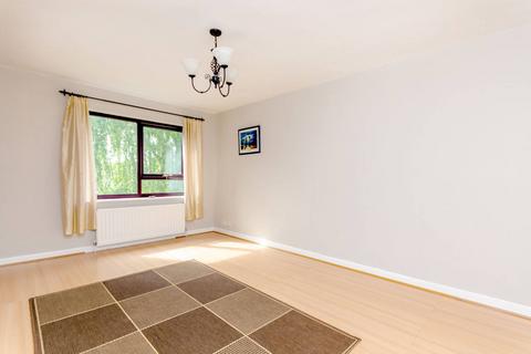 1 bedroom flat for sale, Mulberry Court, Merrow, Guildford, GU4