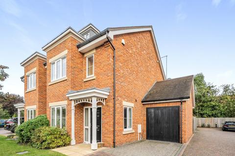 4 bedroom semi-detached house for sale, Wroth Place, Guildford GU4