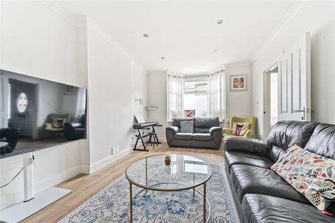 4 bedroom end of terrace house for sale, Green Road, London, N20