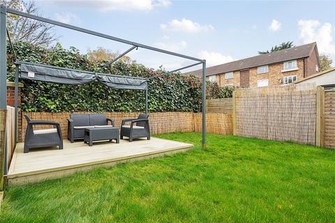 4 bedroom end of terrace house for sale, Green Road, London, N20