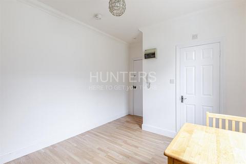 1 bedroom flat to rent, Mazenod Avenue, London, NW6 4LR