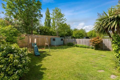 3 bedroom bungalow for sale, Orchard Lane, Amersham, Buckinghamshire, HP6 5AA