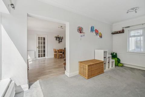 3 bedroom bungalow for sale, Orchard Lane, Amersham, Buckinghamshire, HP6 5AA