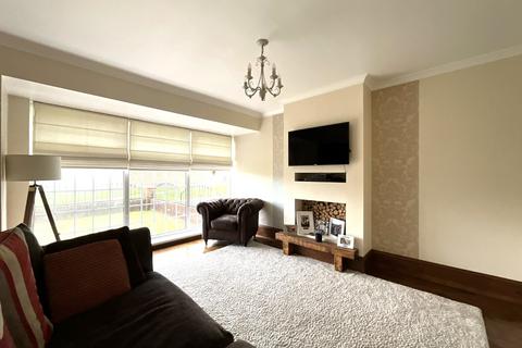 4 bedroom semi-detached house for sale, Leicester Way, Jarrow, Tyne and Wear, NE32