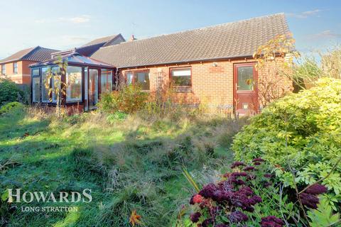 3 bedroom bungalow for sale, Causeway Close, Brockdish