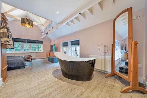 The Coach House Manor Park, Chislehurst, BR7 5QD