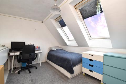 19 Romney Drive, Bromley, BR1 2TE