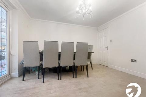 5 bedroom house to rent, Hertsfield Avenue, Rochester, Kent, ME2